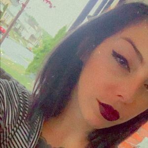 Meet your Posher, Alaina